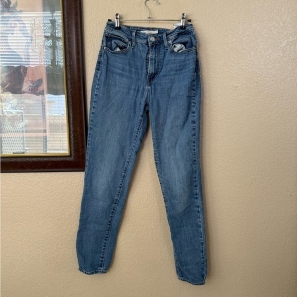 Levi’s 721 High Rise Skinny Size 27